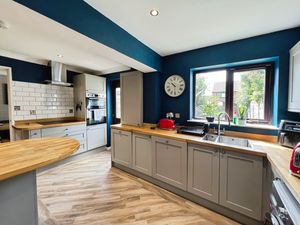Kitchen- click for photo gallery